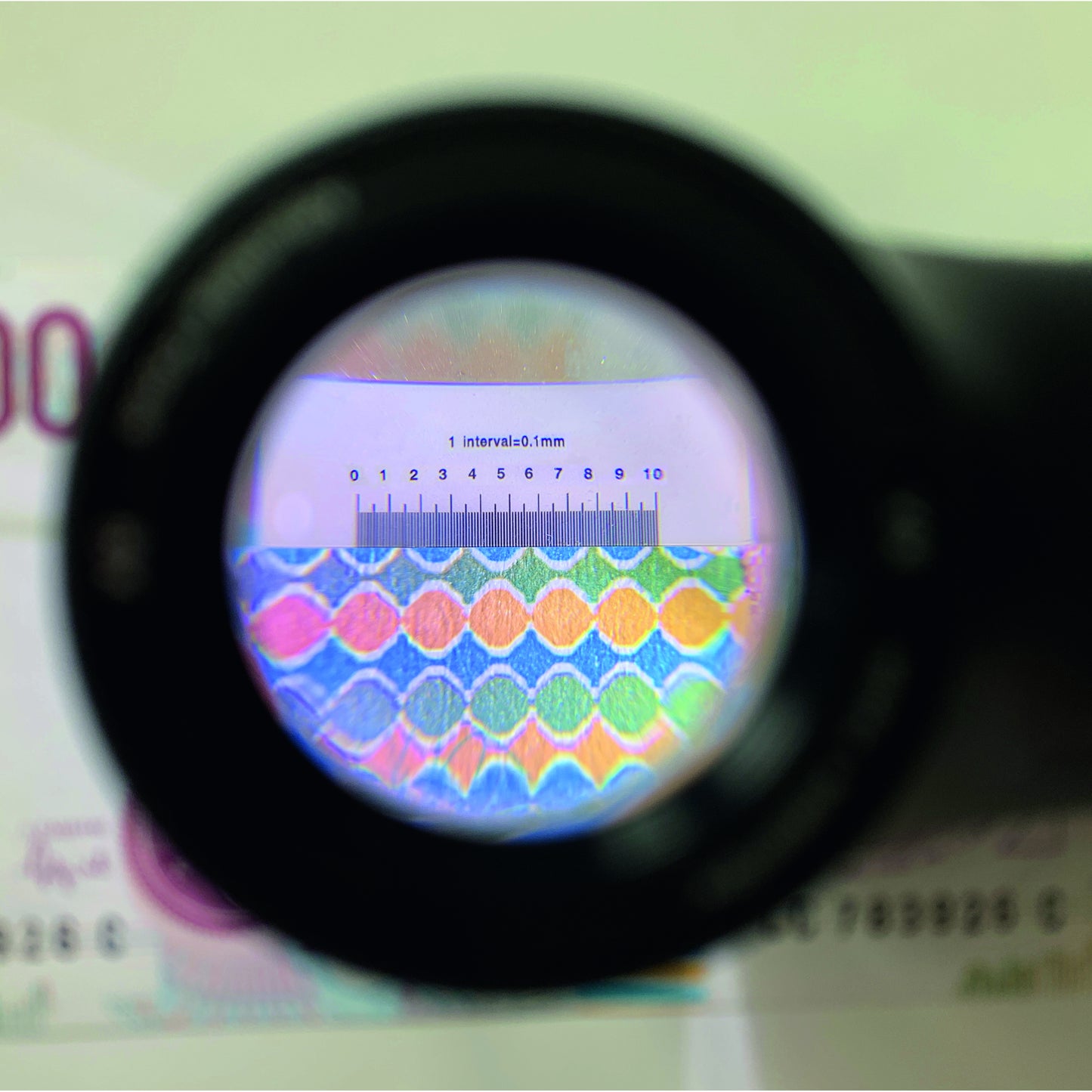 LED Overlay Magnifier 8x